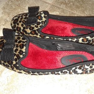 Leopard flats